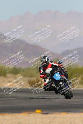 media/Nov-06-2023-Moto Forza (Mon) [[ce023d0744]]/3-Intermediate Group/Session 3 (Turn 5)/